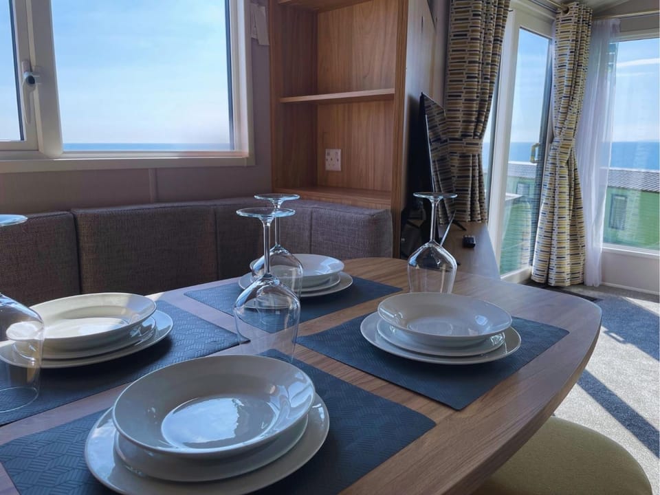 Hendre Coed Isaf Caravan Park Campground/ 
RV Resort in Barmouth