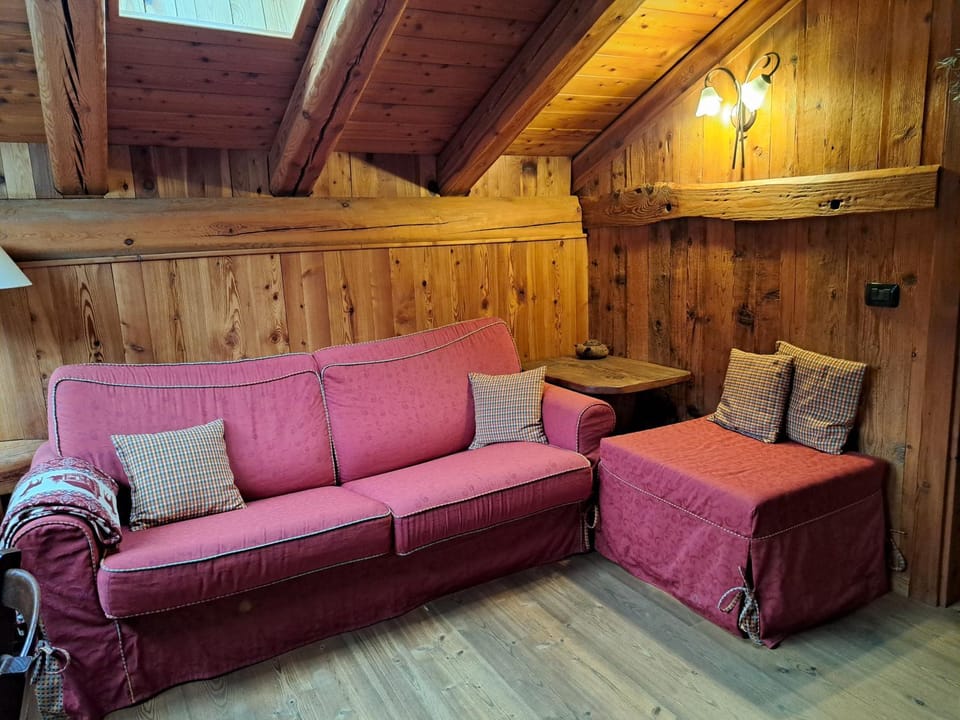 L'Abreny Bed and Breakfast in Aosta Valley, Italy