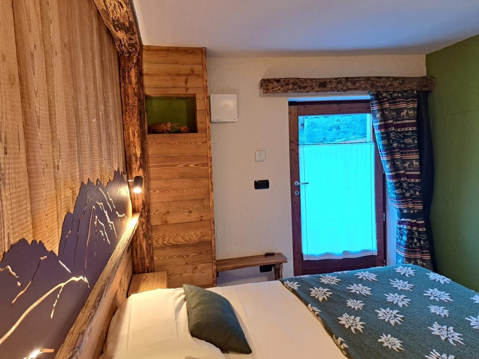 L'Abreny Bed and Breakfast in Aosta Valley, Italy