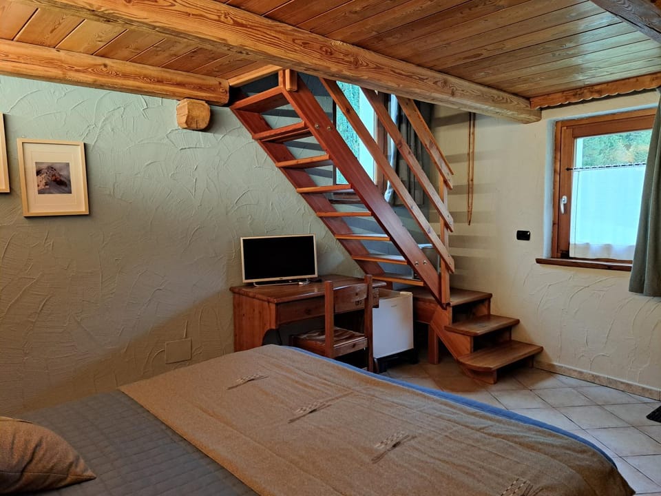 L'Abreny Bed and Breakfast in Aosta Valley, Italy