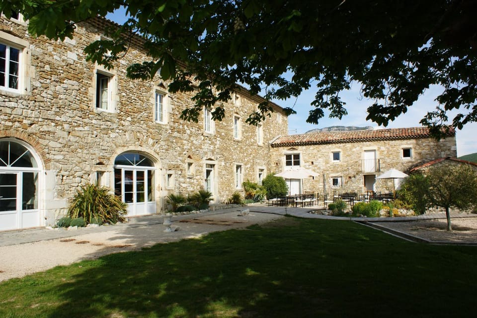 Le Prieuré des Sources Bed and Breakfast in Provence