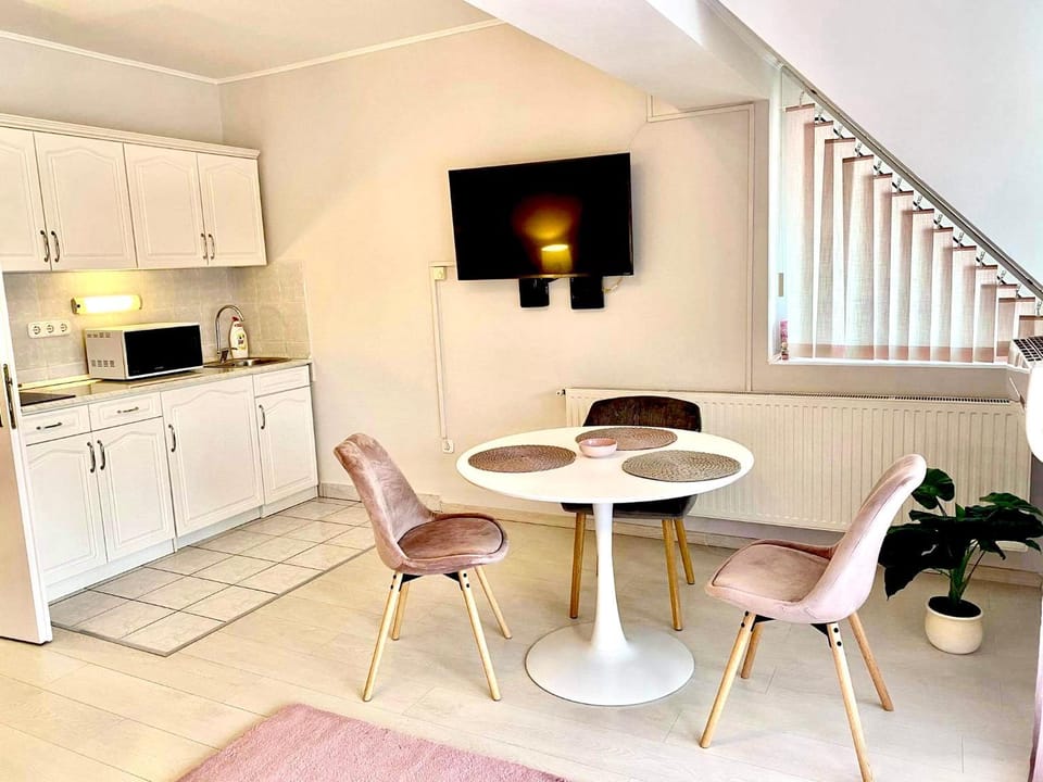 Roselio City Home Apartment in Hévíz