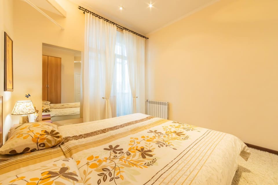 Двухкомнатные апартаменты на Льва Толстого Apartment in Kiev City - Kyiv