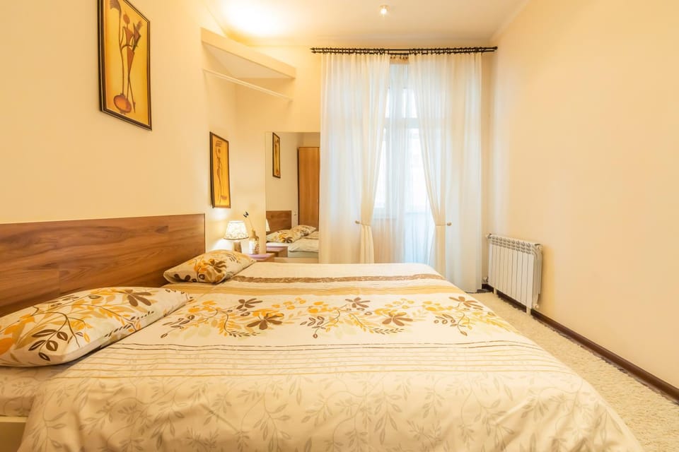 Двухкомнатные апартаменты на Льва Толстого Apartment in Kiev City - Kyiv