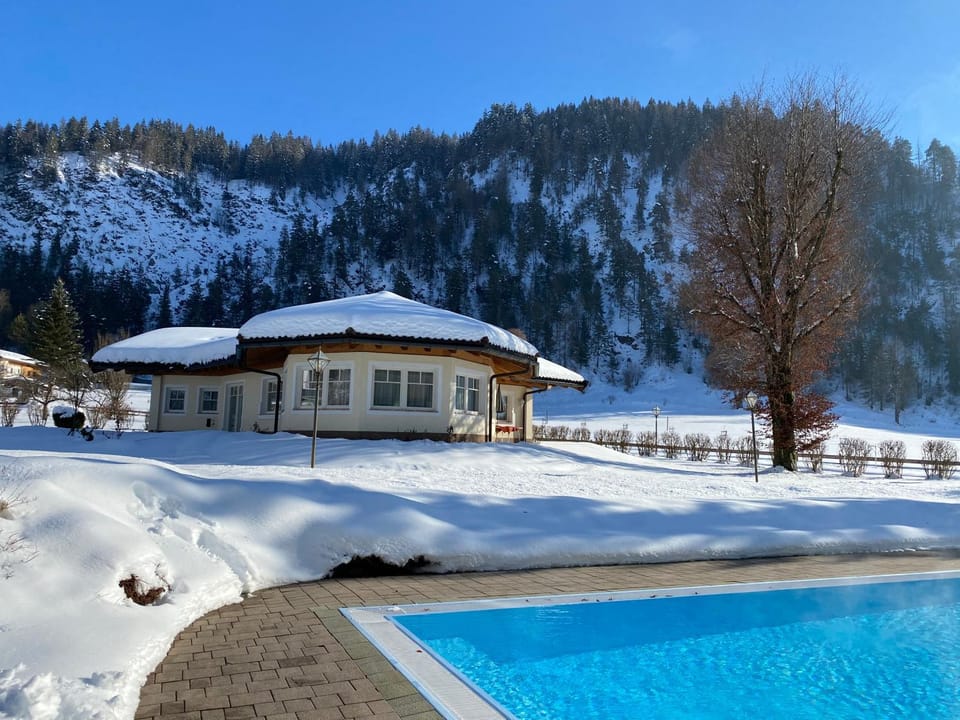 Property building, Winter, Swimming pool