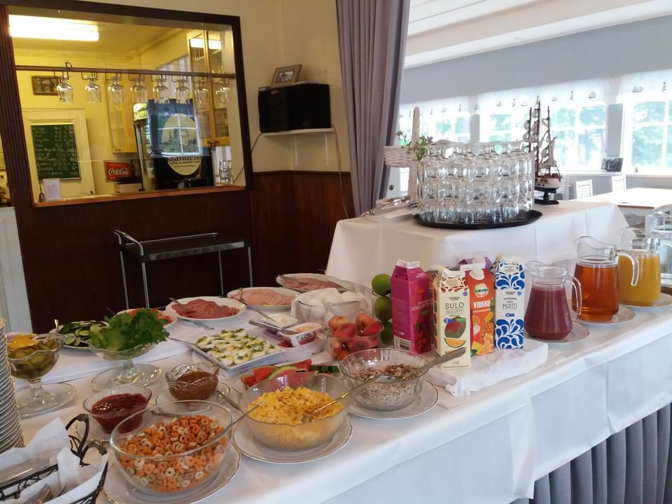 Breakfast, Buffet breakfast