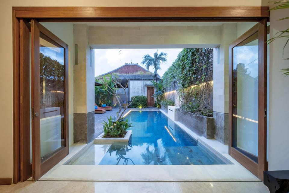 Pool view, Swimming pool