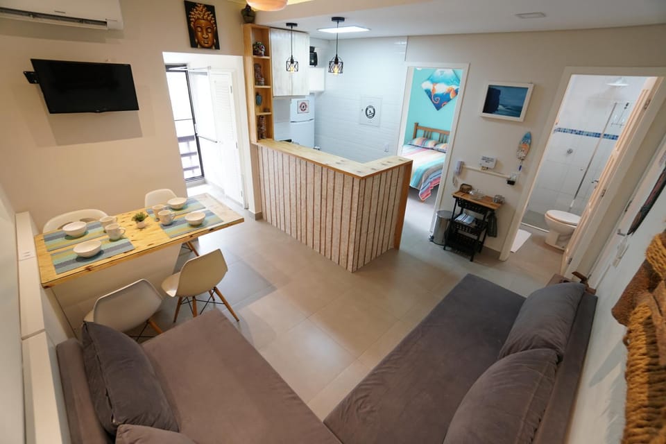 Kitchen or kitchenette, Seating area, Dining area