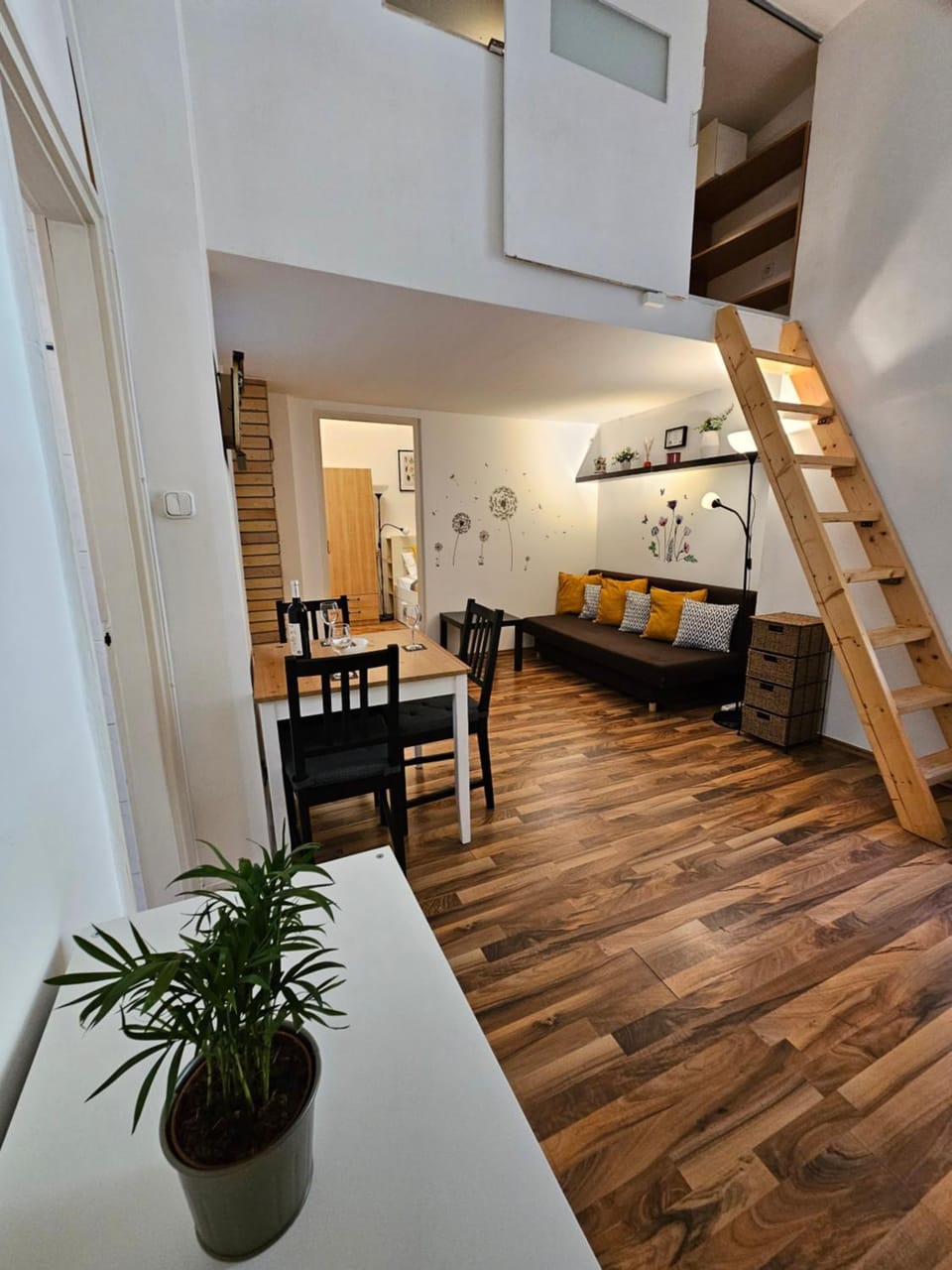 Bed, Living room, Dining area