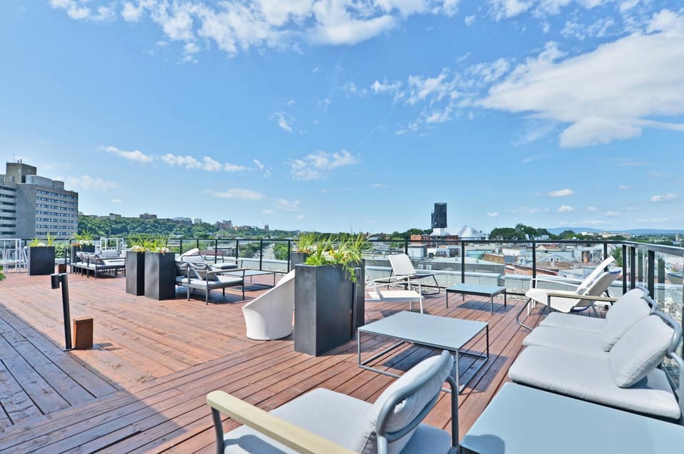View (from property/room), Balcony/Terrace, City view