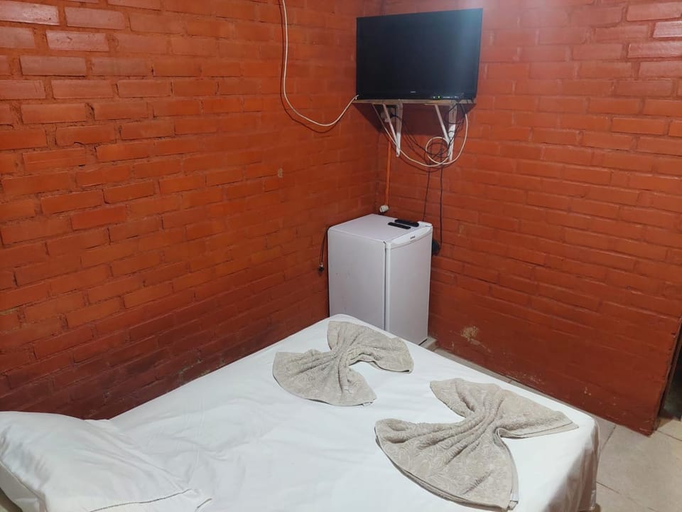 Bed, TV and multimedia, Photo of the whole room, Evening entertainment, towels