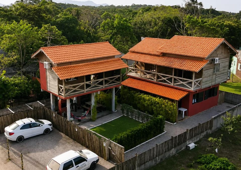 Property building, Bird's eye view, Parking