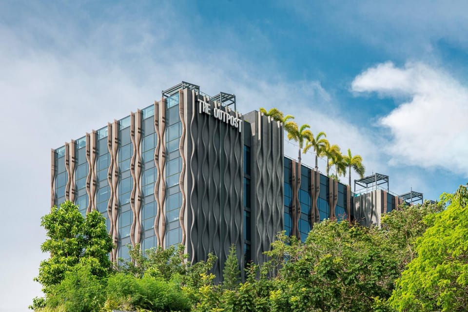 Facade/entrance