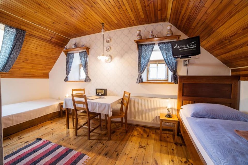 Photo of the whole room, Decorative detail, Bedroom
