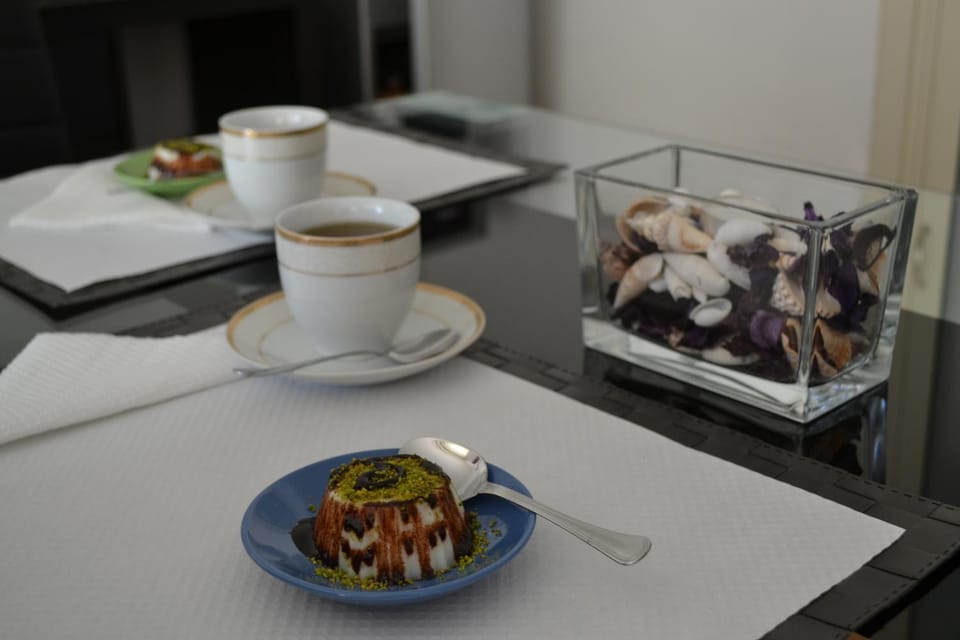 Coffee/tea facilities, Food and drinks, Continental breakfast