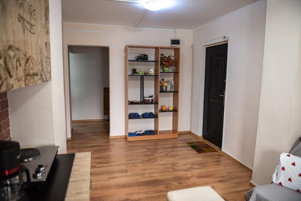 Apartament Cristina cu doua dormitoare & balcon & parcare Apartment in Moldova