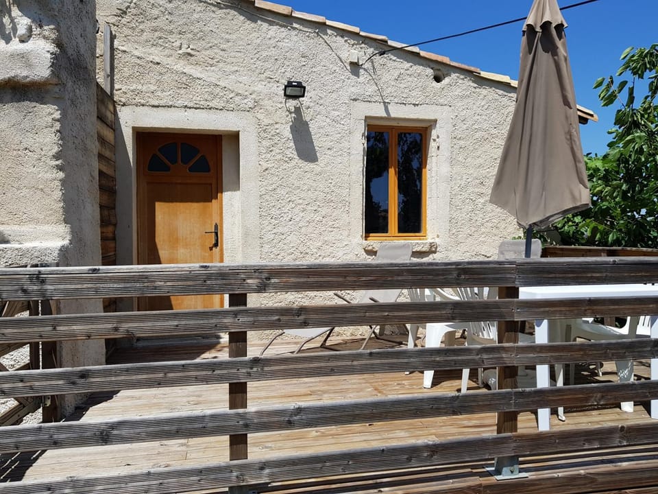 Property building, Balcony/Terrace