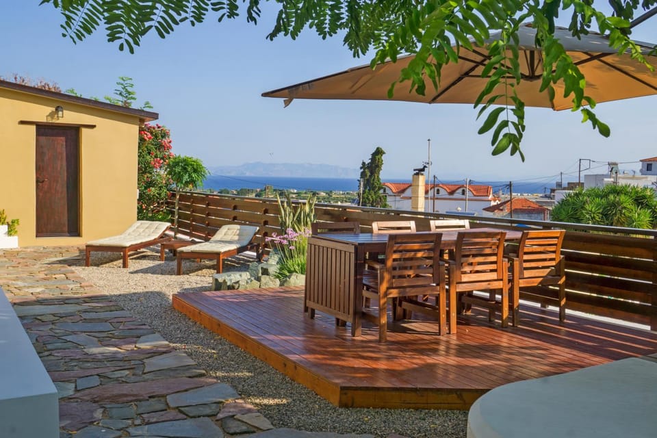 Patio, Dining area, Sea view