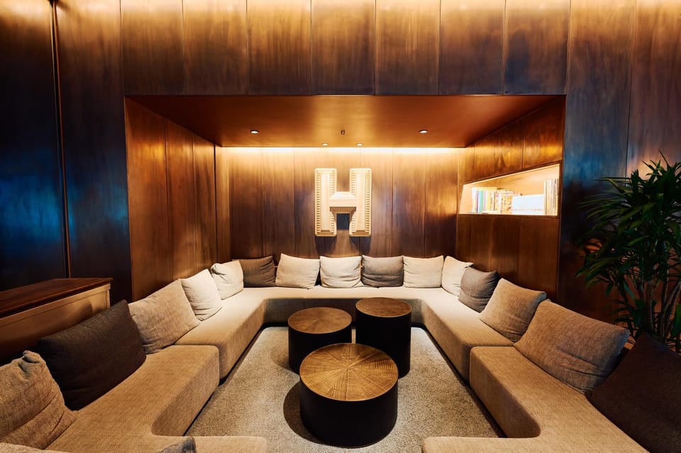 Seating area