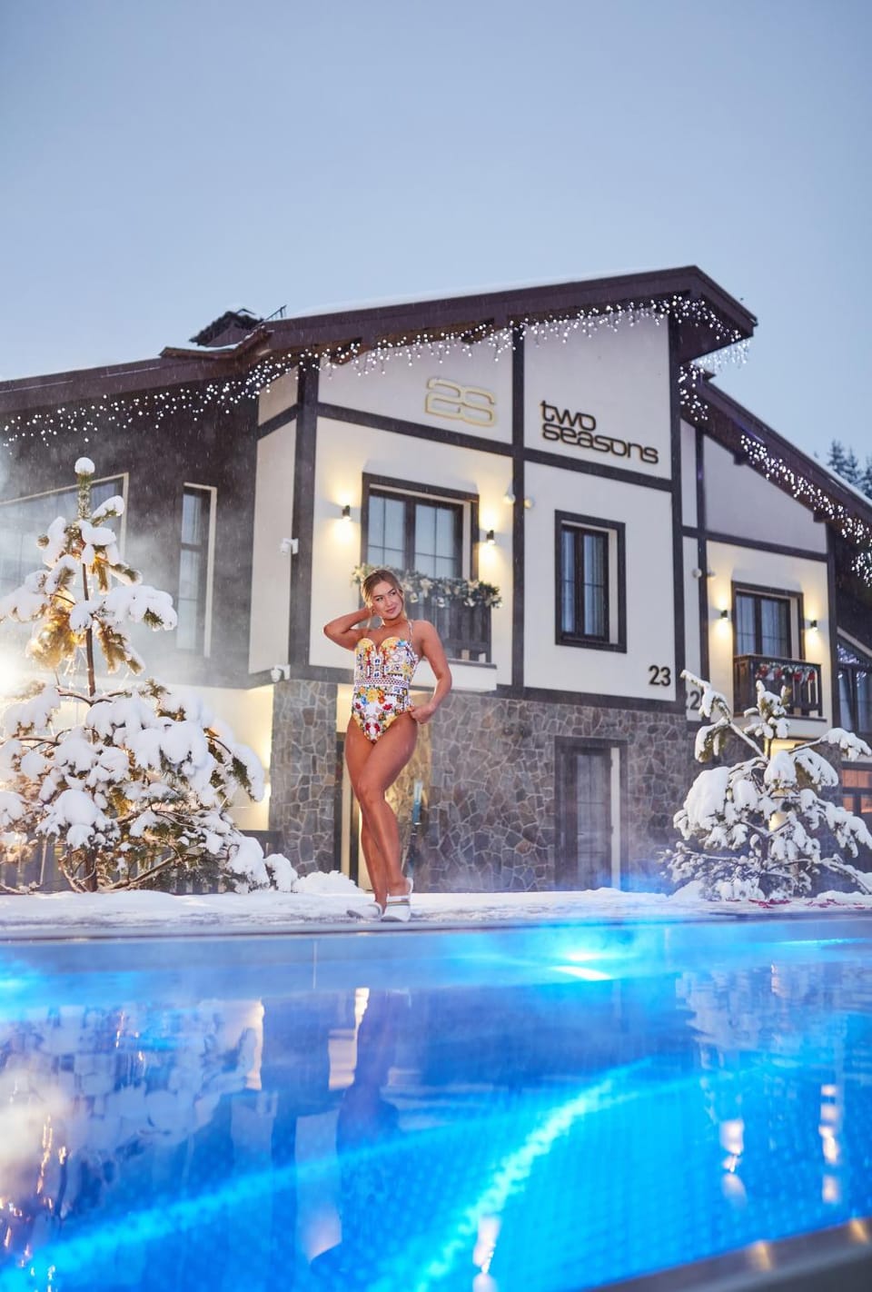 Property building, Swimming pool