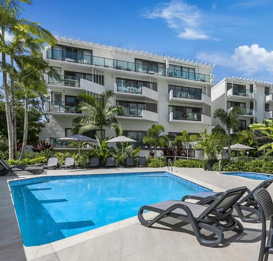 Property building, Swimming pool
