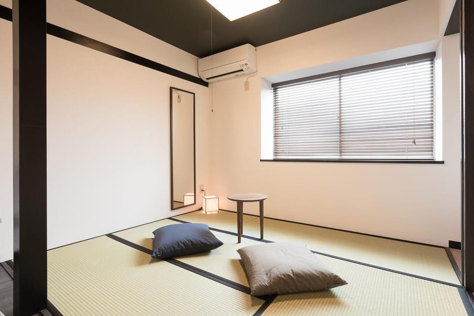 Living room, Photo of the whole room