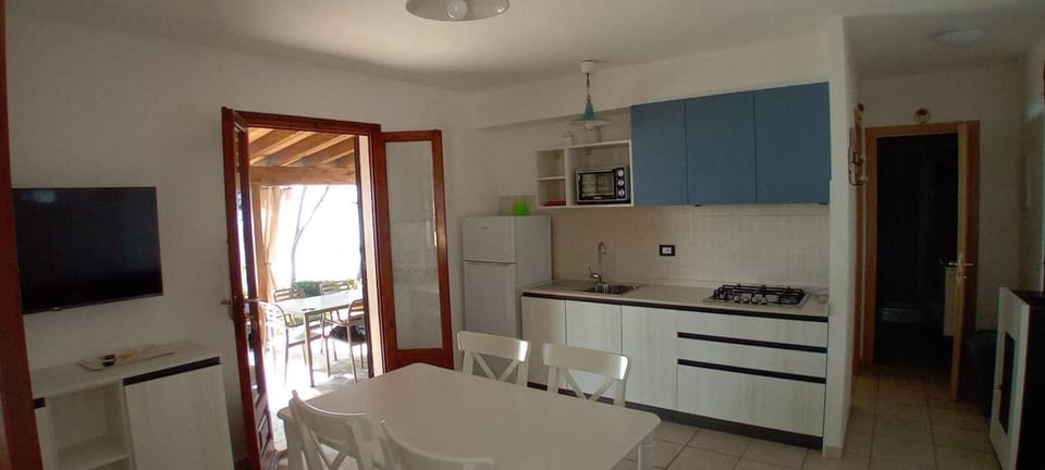 INCANTEVOLE VILLINO SUL MARE con accesso diretto alla spiaggia, posto auto e aria condizionata! House in Tuscany