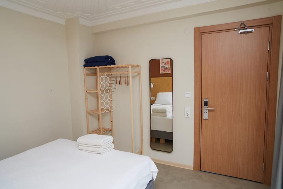 Bed, Bedroom, towels, wardrobe