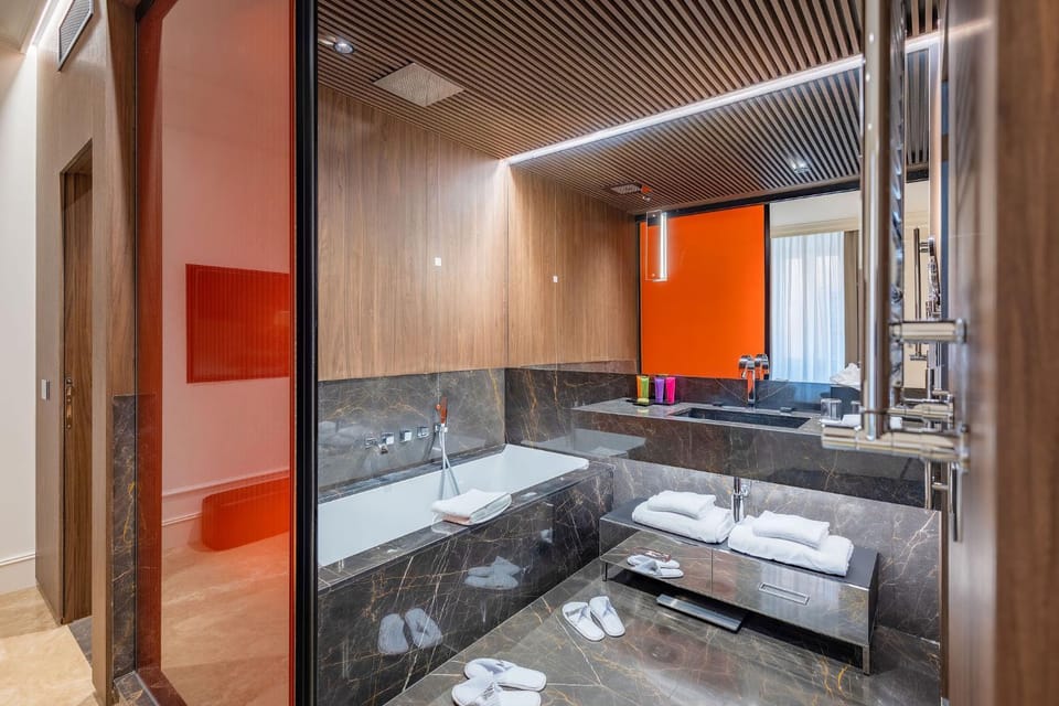 Bathroom, towels