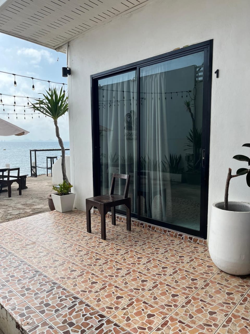 KohLan Hansa Bed and Breakfast in Chon Buri Changwat