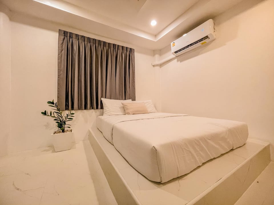KohLan Hansa Bed and Breakfast in Chon Buri Changwat