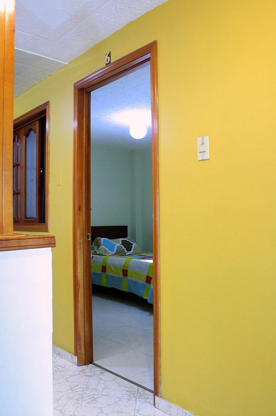 Photo of the whole room, Decorative detail, Internal: Not applicable to any particular room