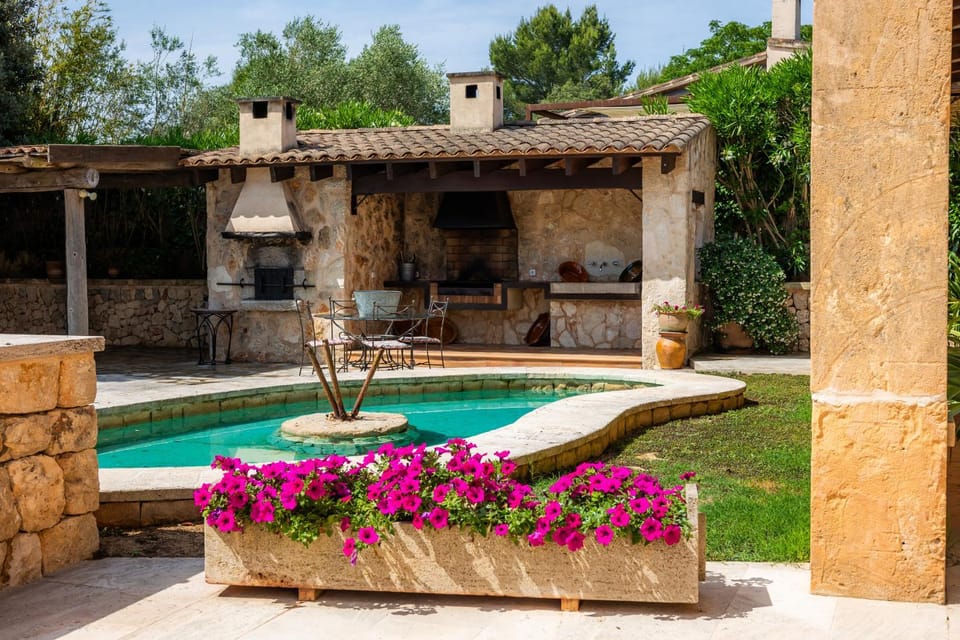Property building, Natural landscape, Garden, Garden view