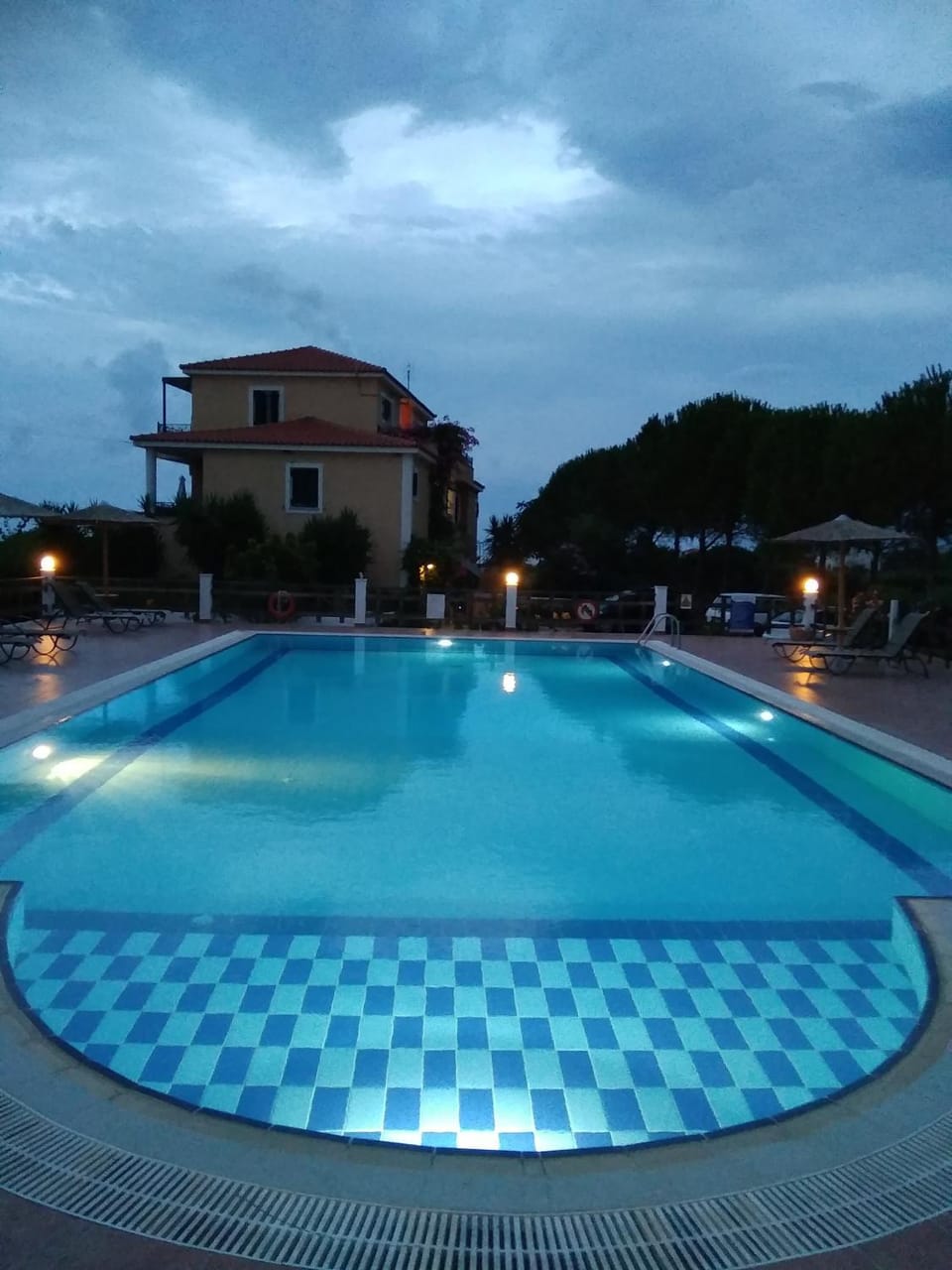 Swimming pool