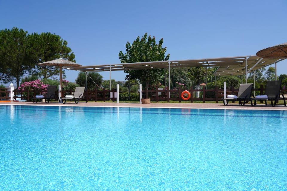 Swimming pool