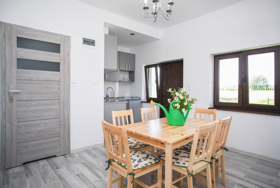 Kitchen or kitchenette, Living room, Decorative detail, Seating area, Dining area, Garden view, Garden view