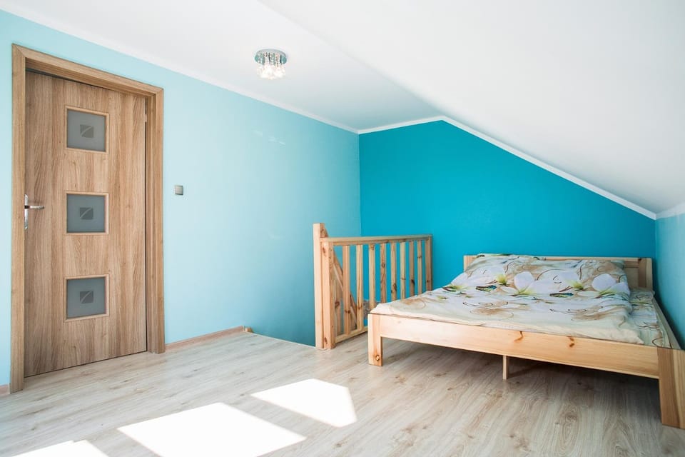 Bed, Other, Other, Photo of the whole room, Decorative detail, Bedroom, wardrobe