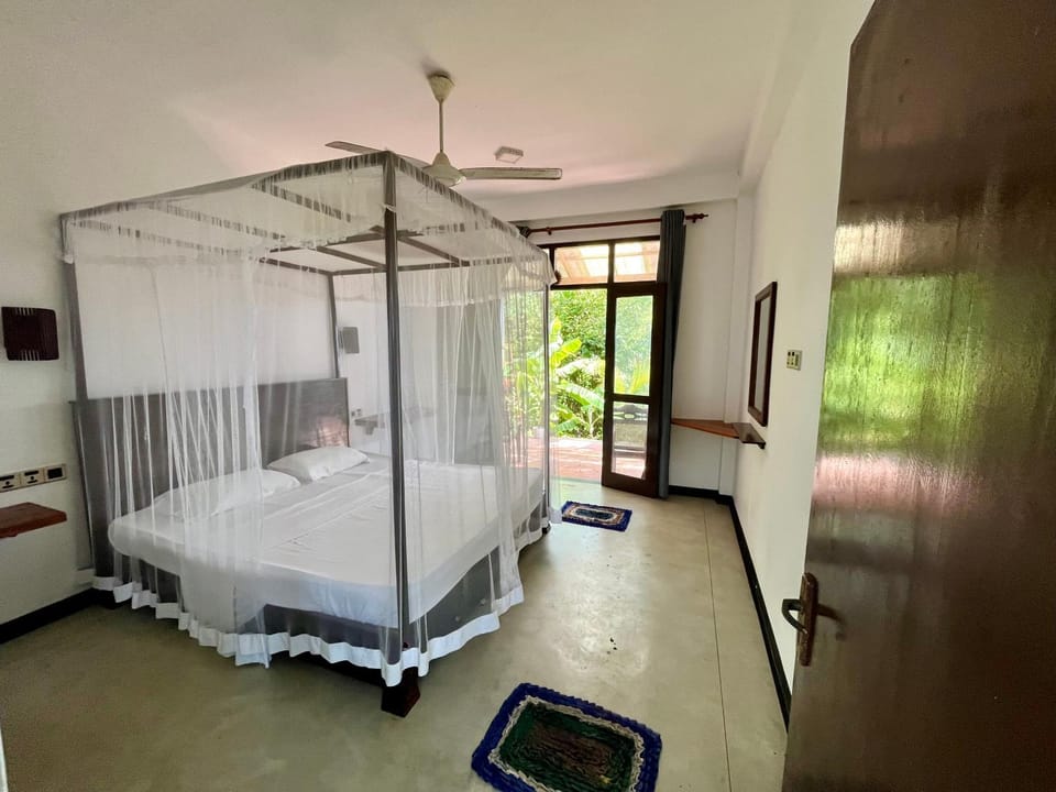 Sky Mountain Café with seaview Bed and Breakfast in Southern Province