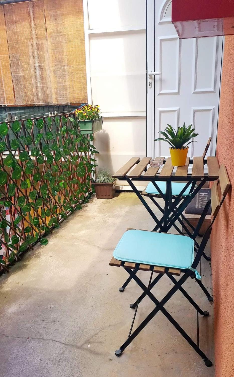 Patio, Seating area