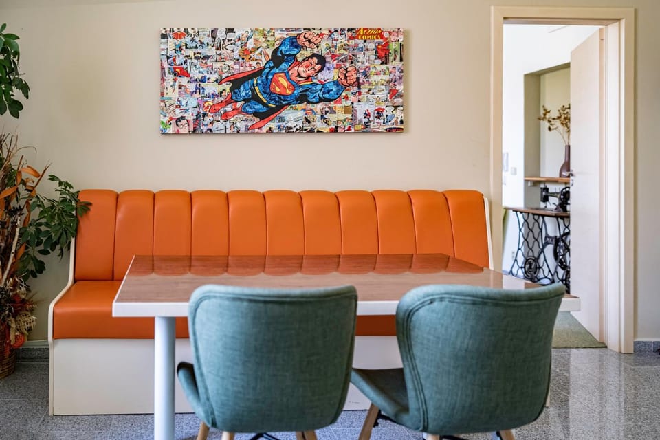 Seating area