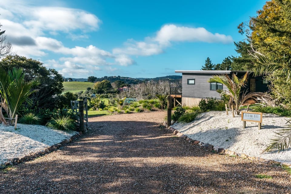 Putaki Bay - Tui Villa - Be My Guest Waiheke Villa in Auckland Region