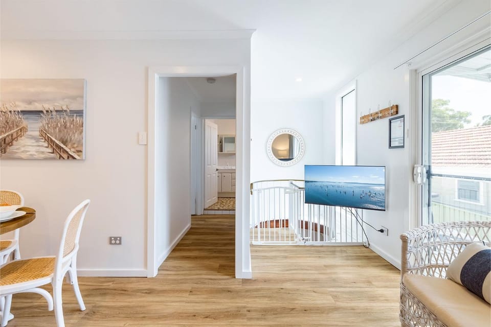 Hibiscus Court 2 fantastic air conditioned 3 bedroom unit Apartment in Shoal Bay