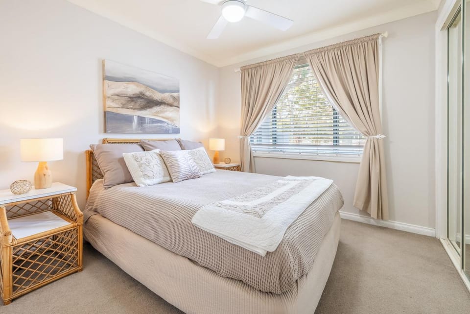 Peninsula Waters 1 Aircon pool and massive outdoor area Apartment in New South Wales