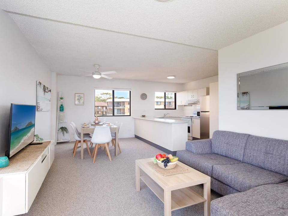 Intrepid 10 water views over Shoal Bay Beach Apartment in Shoal Bay