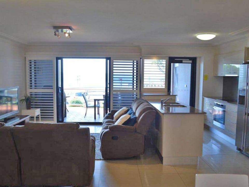 Florentine 4 spectacular views and air conditioning Apartment in Nelson Bay