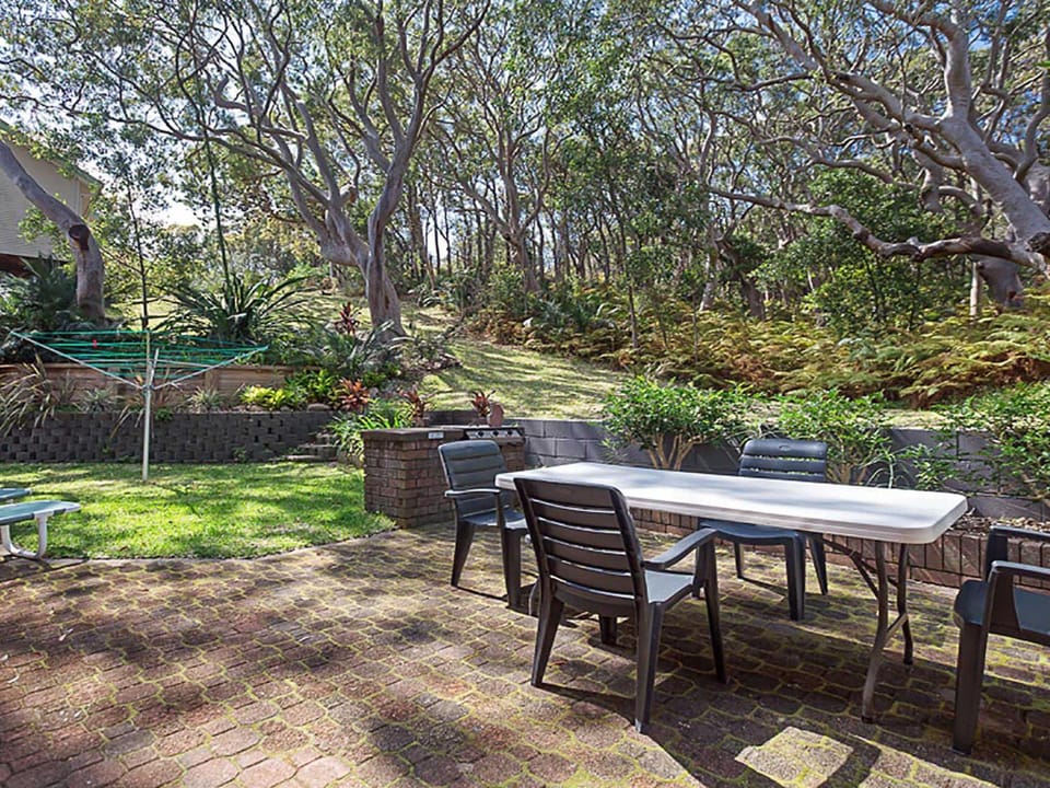 Adriana 3 unit with a backyard Apartment in Shoal Bay