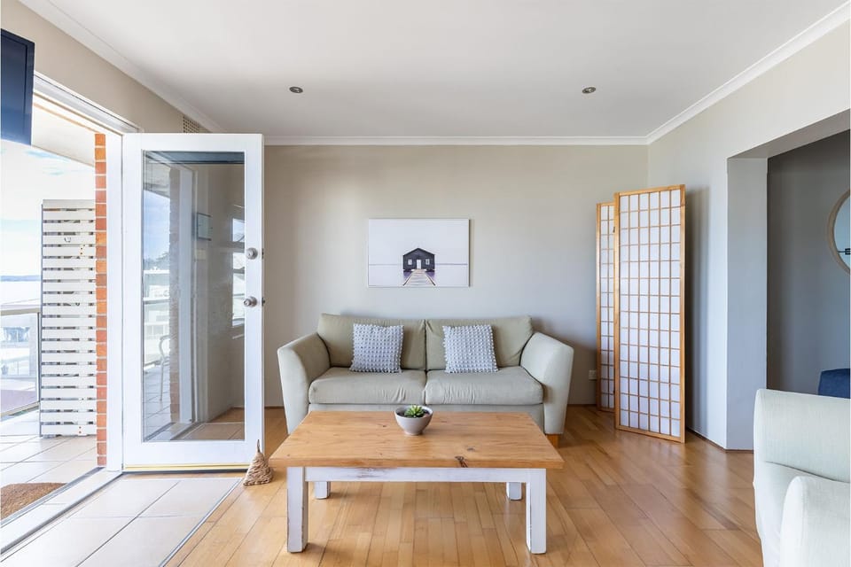 Blue Vista,9,13 Victoria Parade - Studio with stunning water views and air conditioning Apartment in Nelson Bay