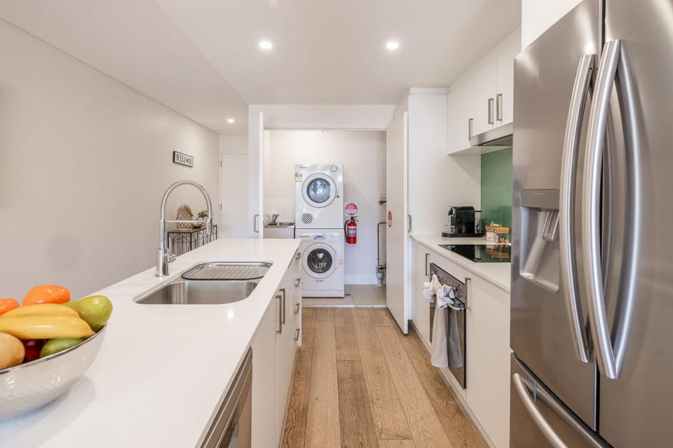 The Shoal 104 linen included and under 200m to beach Apartment in Shoal Bay