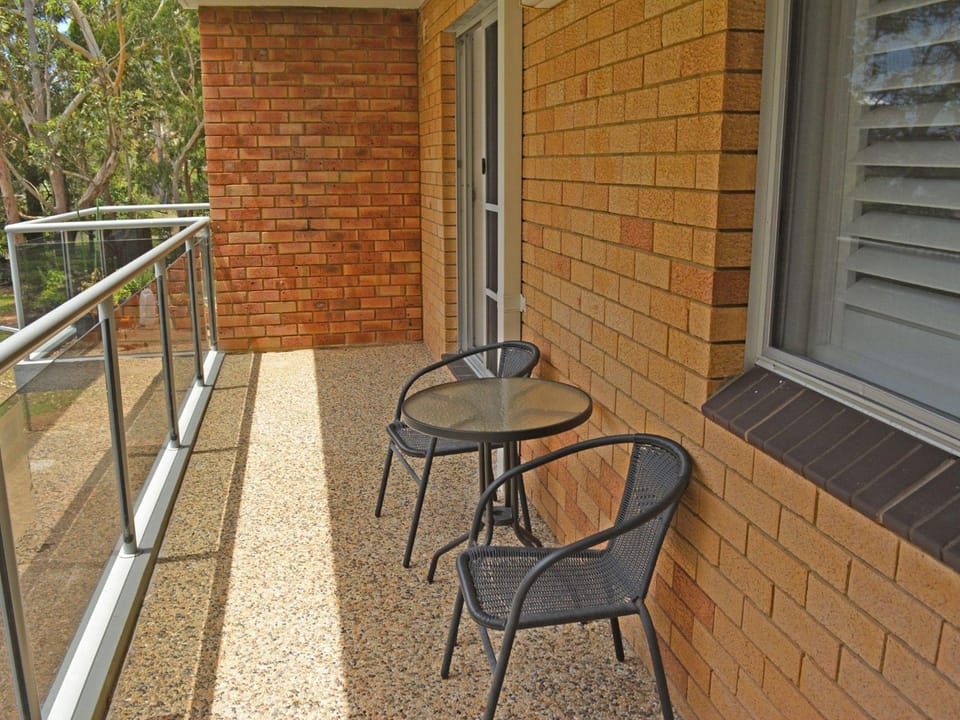 Parkview 10 peaceful park views Apartment in Shoal Bay