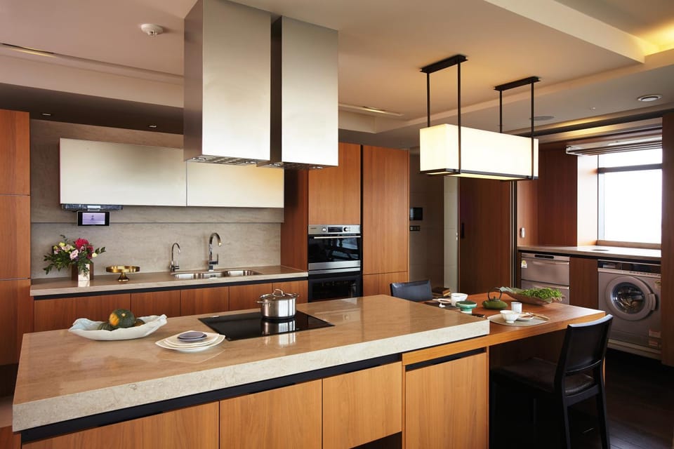 Kitchen or kitchenette